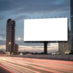Apa Perbedaan Baliho dan Billboard
