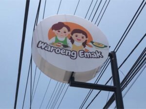 Pembuatan Neon Box Bulat Jogja
